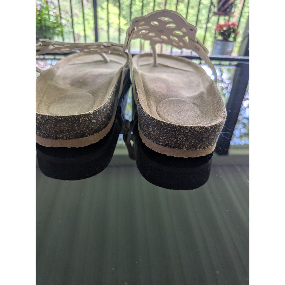 Maurices Vanessa Sandals Women's 10 (Wide) Ivory Thong Slip On Footbed Comfort - Picture 6 of 11